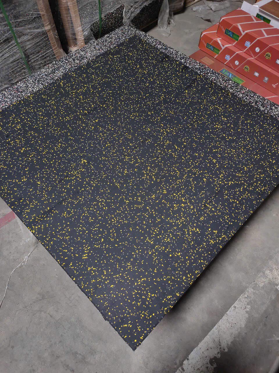 Gạch Cao Su Lót Sàn Giá Rẻ – Giải Pháp An Toàn Và Bền Lâu Cho Không Gian Sử Dụ