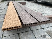 Sàn Nhựa Giả Gỗ Ngoài Trời: Vẻ Đẹp Tự Nhiên, Bền Vững Với Thời Gian