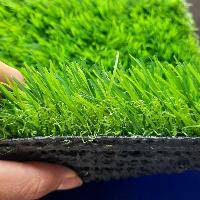 Làm Sân Cỏ Nhân Tạo: Quy Trình Thi Công, Chi Phí và Những Điều Cần Lưu Ý