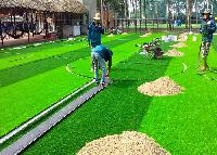 Thi Công Sân Cỏ Nhân Tạo, Sân Chơi Cỏ Nhân Tạo – Giải Pháp Tiện Lợi & Bền V